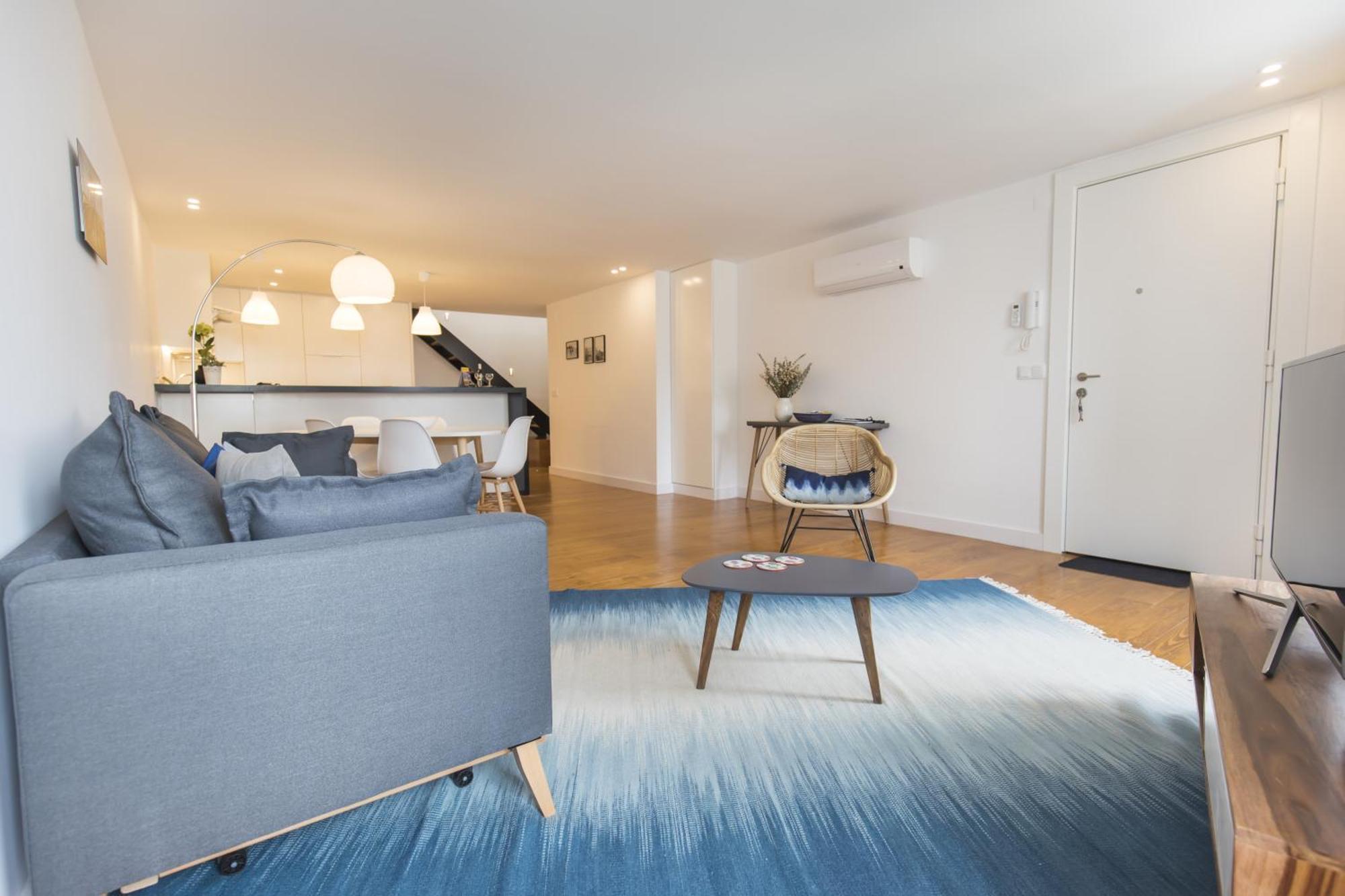 Appartamento Lovely Duplex W Balcony